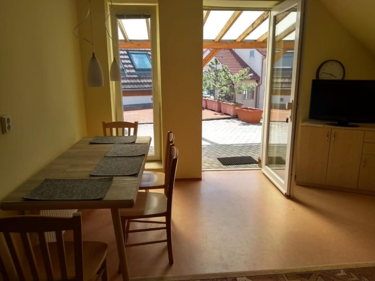 Apartmany Lono Jičín Buitenkant foto