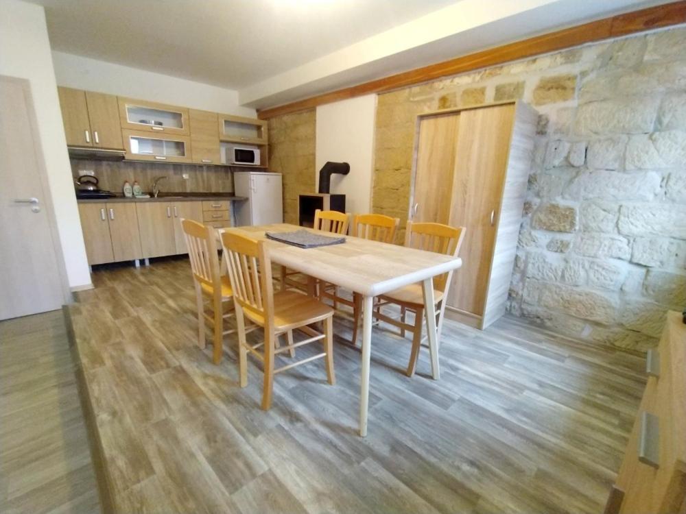 Apartmany Lono Jičín Buitenkant foto